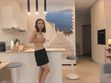girl
        helengreer cam image #553952