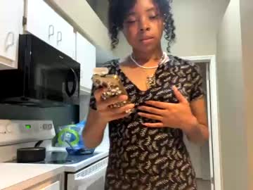 girl
        ari___yauna cam image #654427