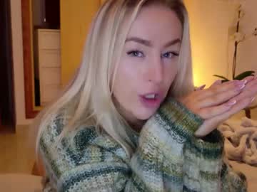 girl Webcam Girls Sex Thressome And Foursome with christinasiemone