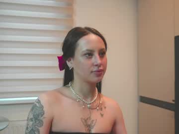 couple
        girlsurbate cam image #4008189