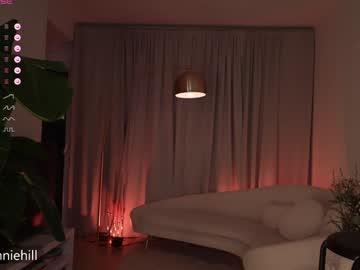 girl
        anniehillofficial_ cam image #3278109
