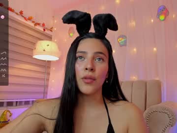 girl
        cristal_bunny cam image #1828979