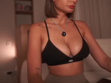 girl
        letiziafulkers1 cam image #4465467