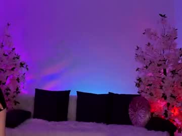 girl
        jessiccaburns cam image #3164609