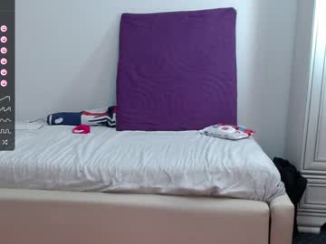 girl
        carmela_fox cam image #1557884