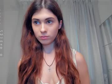 girl
        love_storiesa cam image #1715201