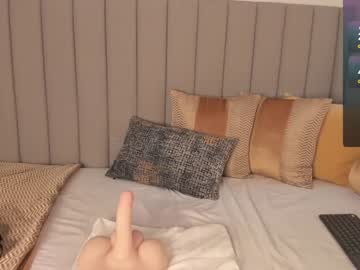 girl
        saraymonroe cam image #2861175