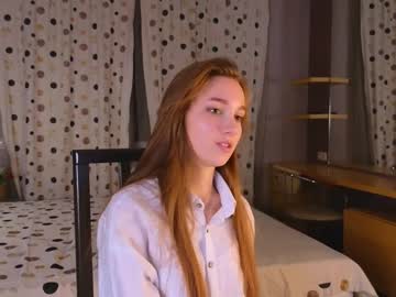 girl
        guinevereclagg cam image #4063470