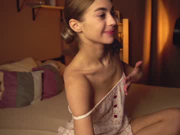 girl
        cuteelsa_ cam image #1925337