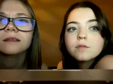 girl
        princesshayli1 cam image #393135