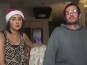couple
        wildminds cam image #3843412
