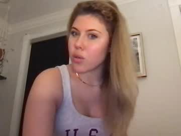 girl
        baileywest cam image #3892161