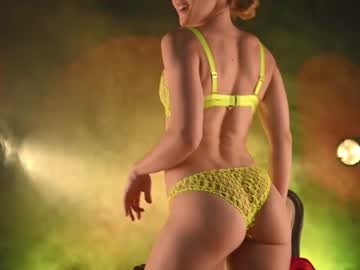 girl
        rocknrose cam image #1900409