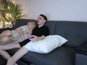 couple
        maybe_threesome_ cam image #1296751