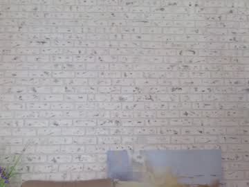 girl
        lorahastey cam image #2845351