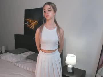 girl
        lizbethhemmings cam image #2729156