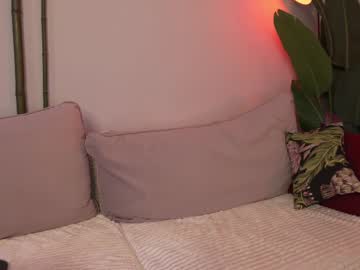 girl
        toxl cam image #4144012
