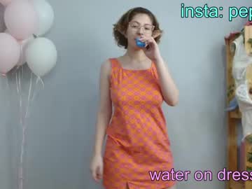 girl
        lovely_leeeya cam image #341690