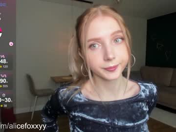 girl
        oh_honey_ cam image #2231043
