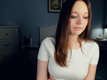 girl
        lovelikedreams cam image #1089476