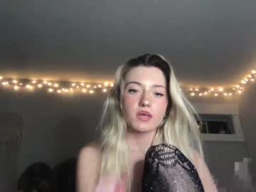 girl
        nicholexoxo23 cam image #766117