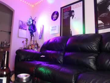 girl
        kittykay86 cam image #3568099