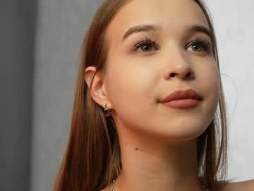 girl
        yeepshyy cam image #3139582