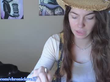 girl
        chroniclove cam image #860552