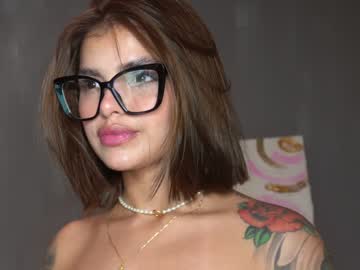 girl
        estefenia_riveras cam image #2323884