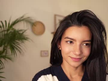 girl
        urcutelinda cam image #2679424
