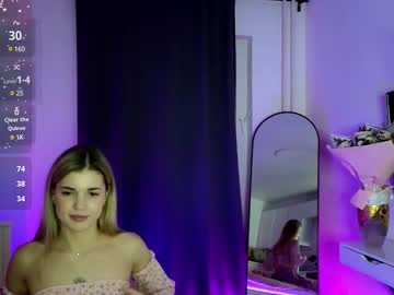 girl
        adrianawow1 cam image #4121233