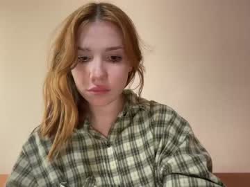 girl
        sleepycode002 cam image #2163247