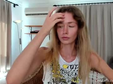 girl
        oksanafedorova cam image #1505313