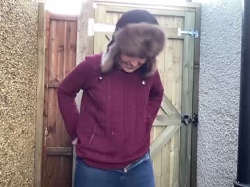 girl
        eatmypie69 cam image #558328