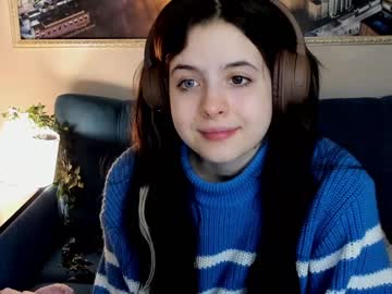 girl
        nessa_more cam image #459243