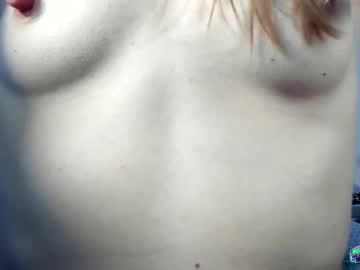 girl
        veravictors cam image #4539512