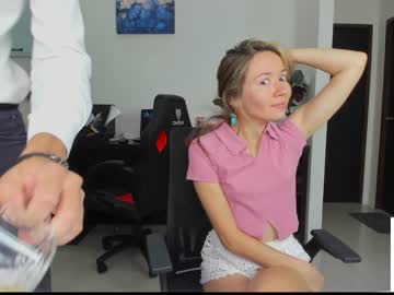 couple
        ellcrys cam image #511323