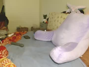 girl
        bakedmommy cam image #2197724