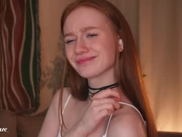 girl
        lizzy_blaze cam image #2550463