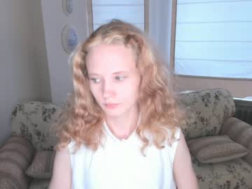 girl
        flairhickey cam image #2734207
