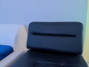 girl
        kittycaitlin cam image #1546004