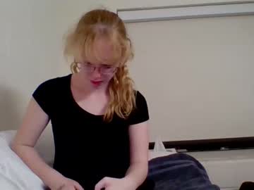 girl
        blonde_katie cam image #2320880