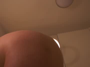 girl
        saltedhoney cam image #3728089