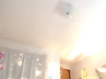 girl
        amyvalentine cam image #393877