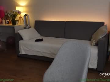 girl
        laura_sanguinar cam image #1606713