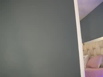 girl
        violetahayes cam image #4524808