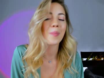 girl
        emmi_rosee cam image #835189