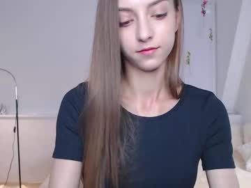 girl
        shy_beauty__ cam image #1561642