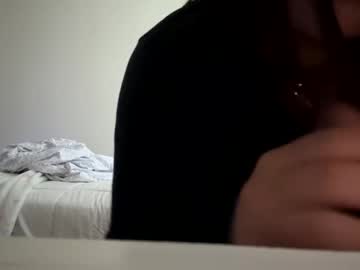 girl
        allyours_1997 cam image #3110095