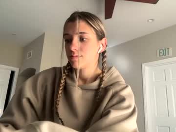girl
        ameliarustova cam image #1067202